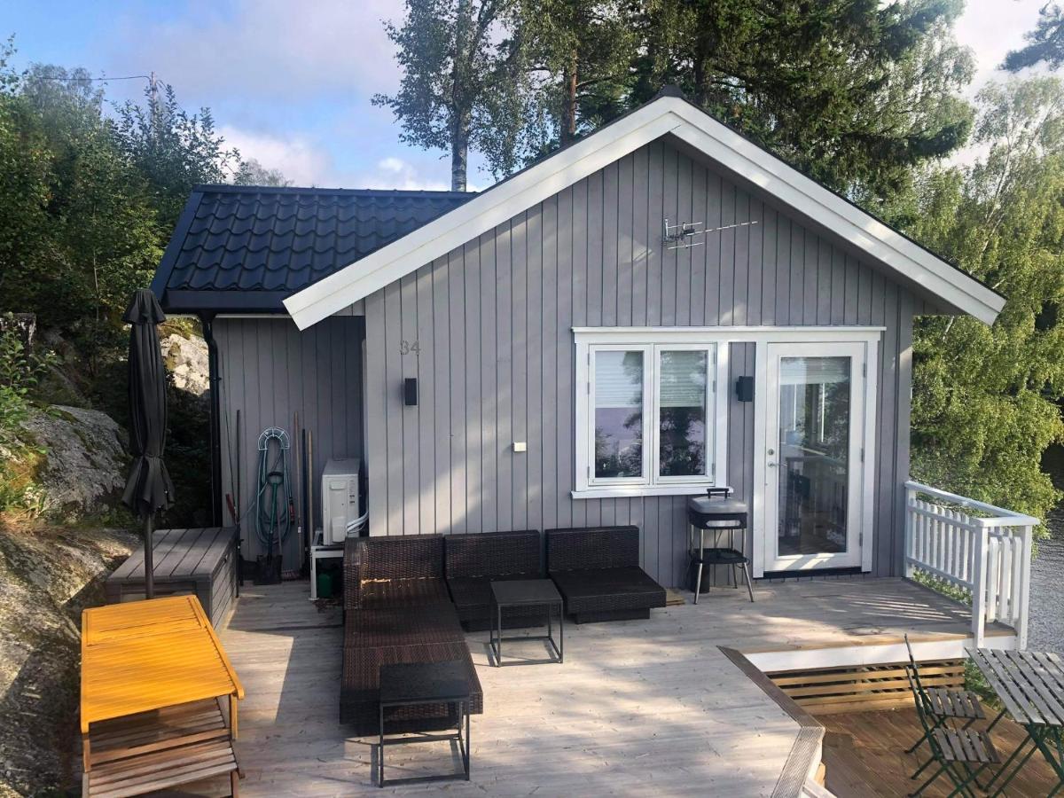 Lyseren Waterfront Cabin Omberg Exteriér fotografie